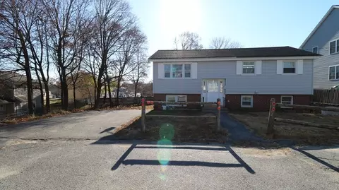 19 Maitland Ave, Lowell, MA 01851