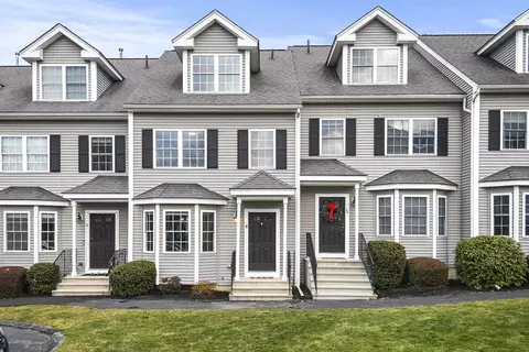 18 Sprucewood Ln #18, Worcester, MA 01606