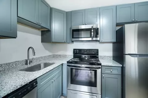 38 Bayview Ter #4, Danvers, MA 01923 photo 3