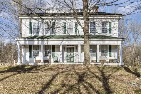 615 NW Main St, Douglas, MA 01516