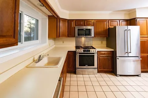 6 Duchess Path #6, Uxbridge, MA 01569 photo 4