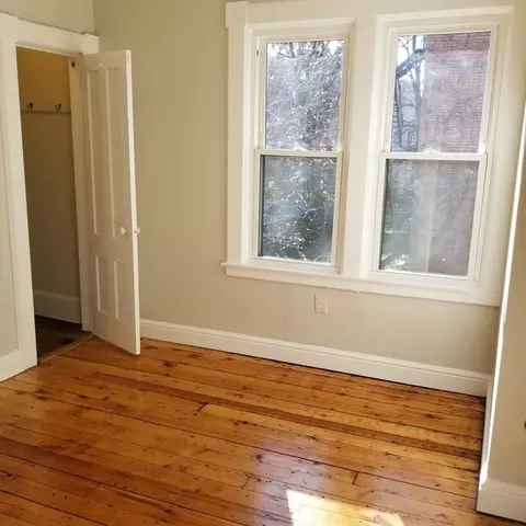 82 Temple St, Springfield, MA 01105 photo 11