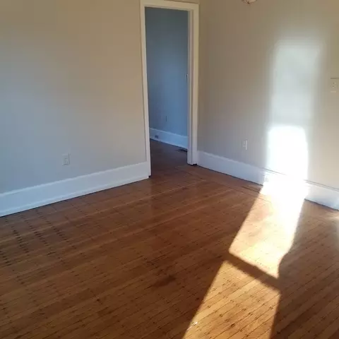 82 Temple St, Springfield, MA 01105 photo 9