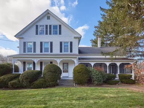 8 King St, North Brookfield, MA 01535