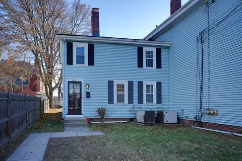 20 Green St #20, Watertown, MA 02472
