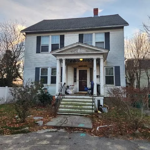 7 Fairbanks St, Fitchburg, MA 01420