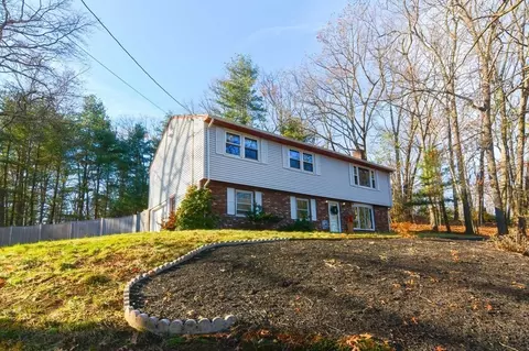 17 Institute Rd, Grafton, MA 01536
