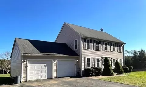 69 Center St, Carver, MA 02330