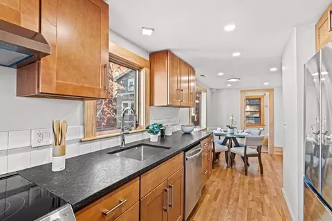 9 West St #2, Cambridge, MA 02139