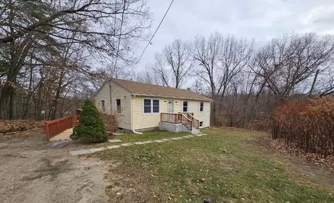 19 Hillcrest St, Springfield, MA 01109 photo 2