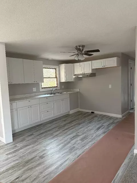 19 Hillcrest St, Springfield, MA 01109 photo 7