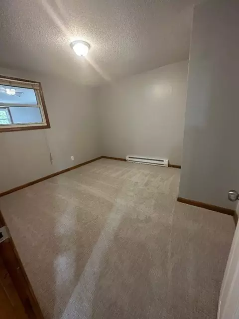 19 Hillcrest St, Springfield, MA 01109 photo 25