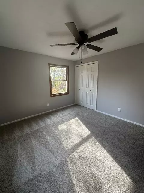 19 Hillcrest St, Springfield, MA 01109 photo 12