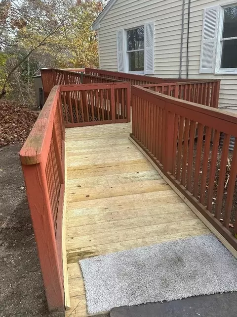 19 Hillcrest St, Springfield, MA 01109 photo 4