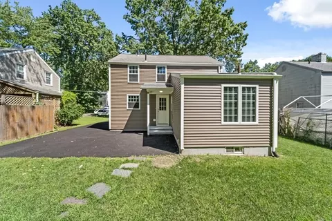 82 Jardine St, Springfield, MA 01107 photo 27