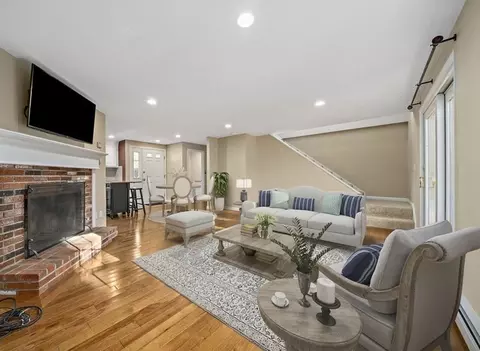 40 Megansett Dr #3, Plymouth, MA 02360