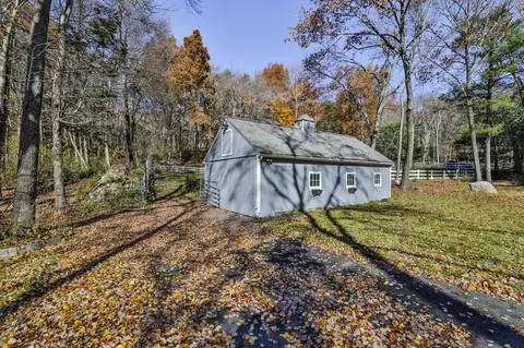 13 Haskell Ln, Harvard, MA 01451 photo 2
