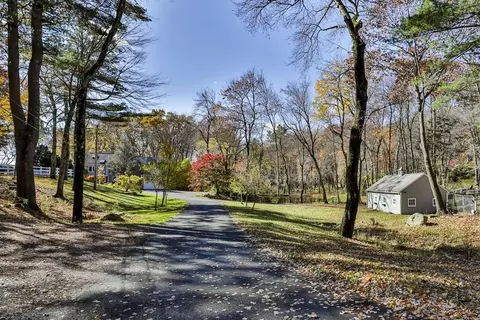 13 Haskell Ln, Harvard, MA 01451 photo 4