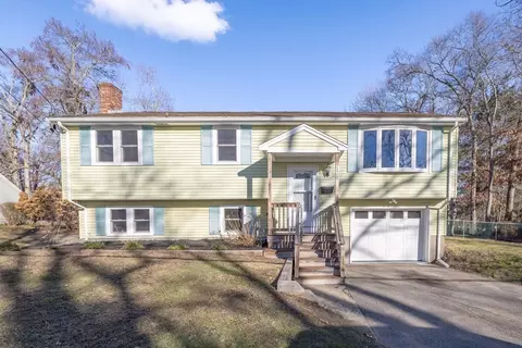 128 Carl Ave, Brockton, MA 02302