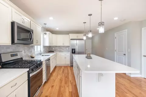 1 Balboa Drive, Springfield, MA 01119 photo 5