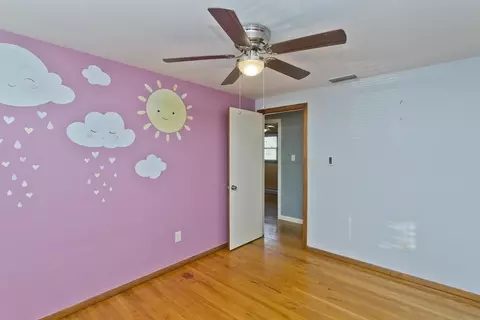 106 Clark St, Chicopee, MA 01013 photo 14