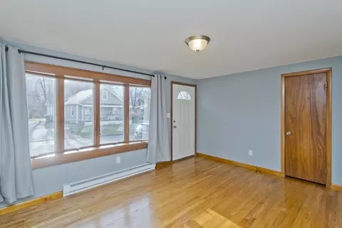 106 Clark St, Chicopee, MA 01013 photo 3
