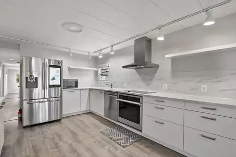 40 Eldorado Dr, Marlborough, MA 01752