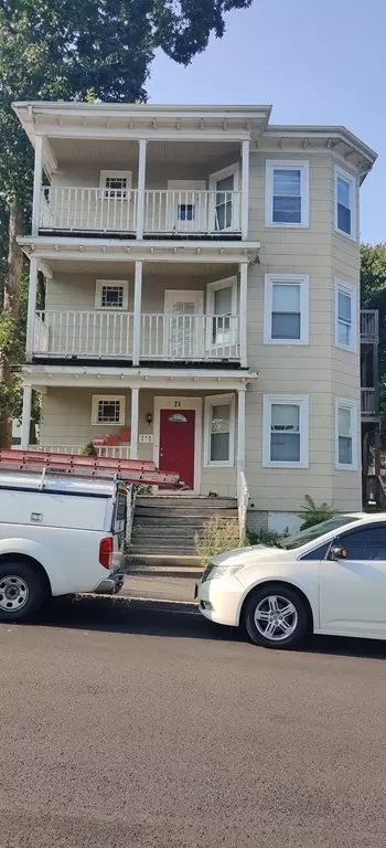 71 Hillberg Ave, Brockton, MA 02301