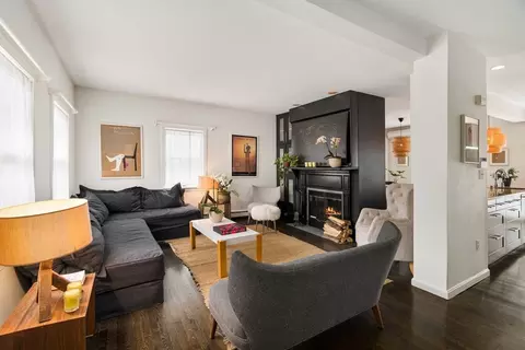 28 White Pl, Brookline, MA 02445 photo 2