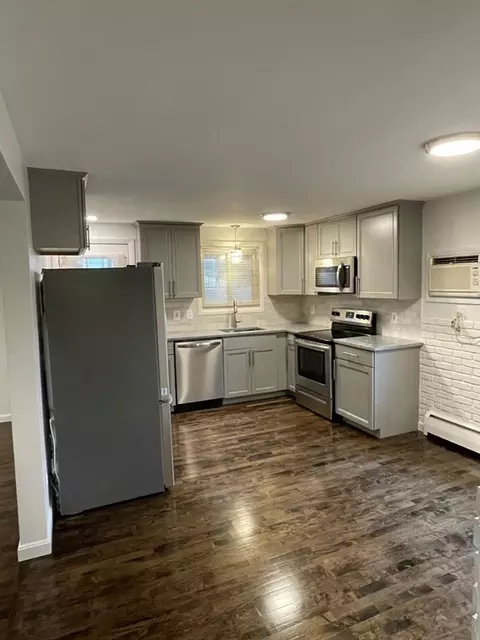 40 Dillon St, Worcester, MA 01604 photo 8