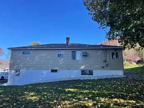 40 Dillon St, Worcester, MA 01604 photo 3