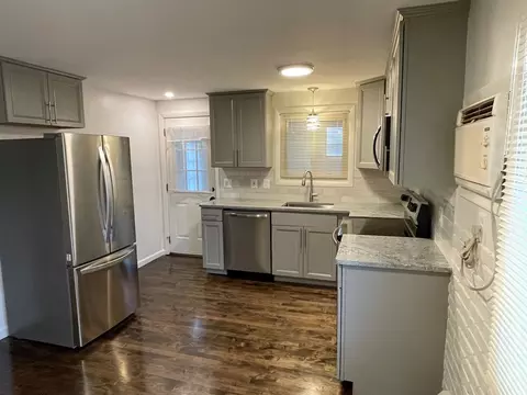 40 Dillon St, Worcester, MA 01604 photo 7