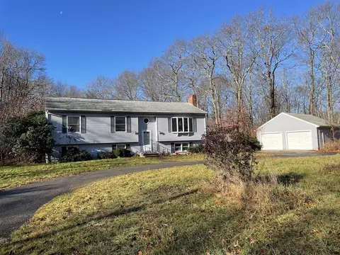 1070 Smith St, Dighton, MA 02764