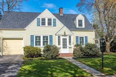 26 Hereford Rd, Marblehead, MA 01945 photo 2