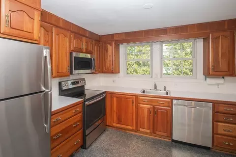 26 Hereford Rd, Marblehead, MA 01945 photo 9