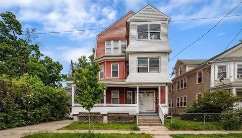 95 Middlesex St, Springfield, MA 01109