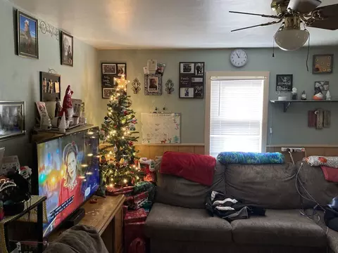 31 E Central Ave, Wareham, MA 02571 photo 3