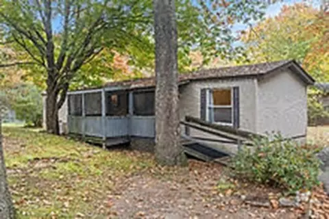 115 Folly Mill Rd, Salisbury, MA 01952
