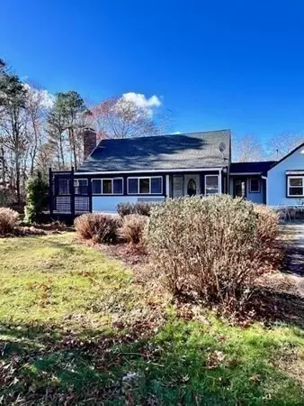 213 Quaker Meeting House Rd, Sandwich, MA 02537