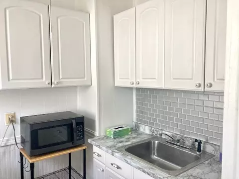 596 Slade St, Fall River, MA 02724 photo 7
