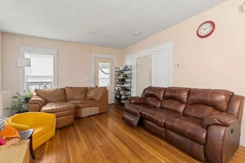 600 Pine St, Lowell, MA 01851 photo 2