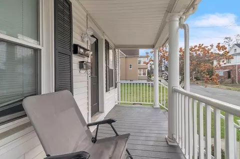 35 Moore St, Chicopee, MA 01013 photo 5