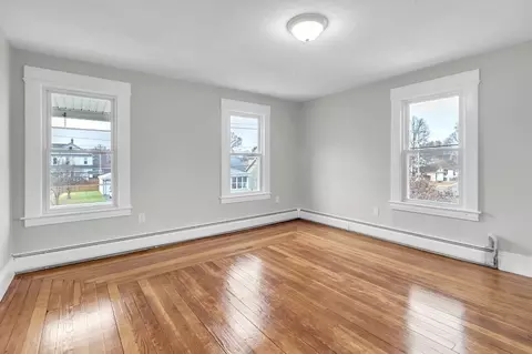 35 Moore St, Chicopee, MA 01013 photo 16