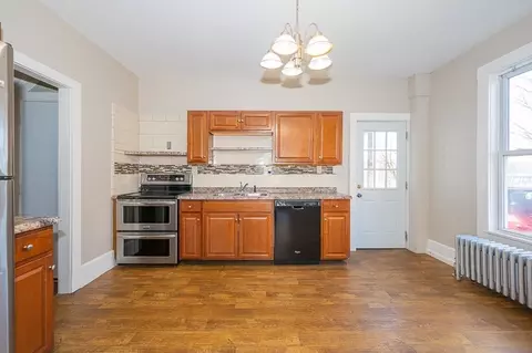 7 Ramsdell St, Warren, MA 01083 photo 3