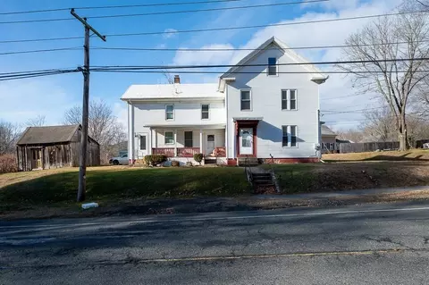 7 Ramsdell St, Warren, MA 01083 photo 2