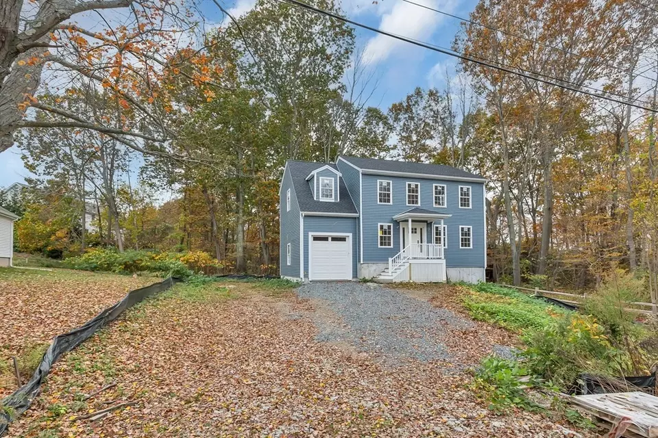 88 Milton St, Seekonk, MA 02771 36 Photos Movoto