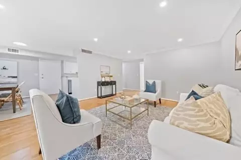13 Beals Cove Rd #J, Hingham, MA 02043 photo 2