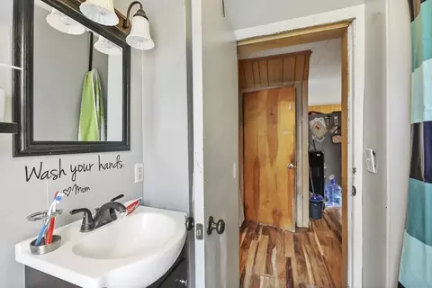 130 W Main, Ware, MA 01082 photo 16