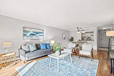 32 Whites Ave #E223, Watertown, MA 02472
