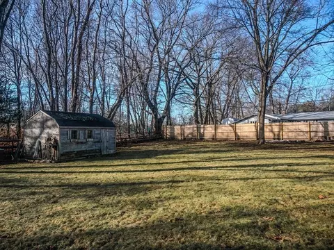 26 Radcliffe Rd, Beverly, MA 01915 photo 39
